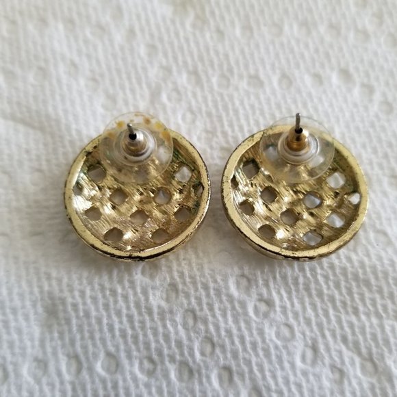 Vintage White Enamel Earrings - Picture 4 of 5